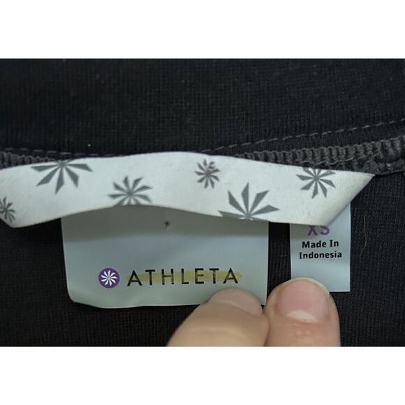 Women’s Grey Athleta Zip-Up Athletic Jacket Zippered Pockets Size XS - Picture 5 of 7